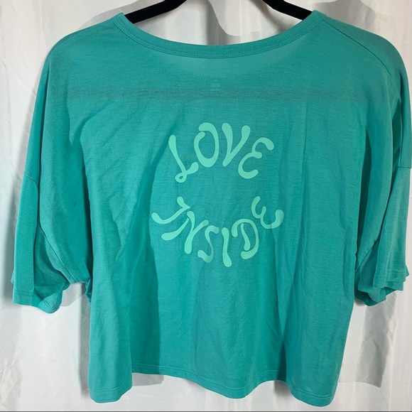 Old Navy Active Cropped Loose Tee Shirt - Picture 1 of 5